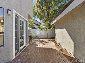 565 Springbrook, Irvine CA 92614