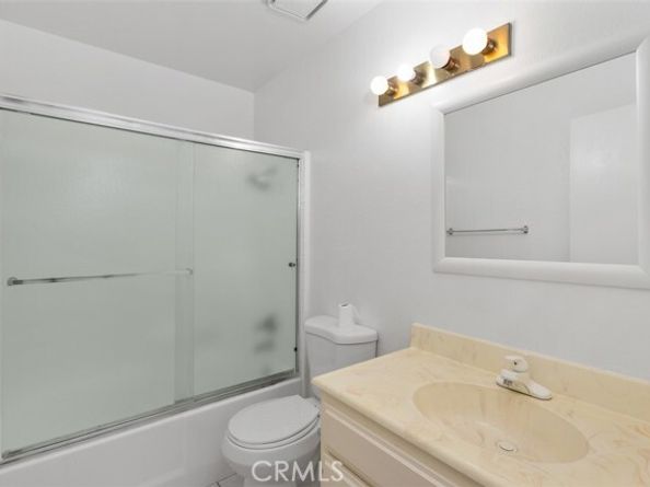 565 Springbrook, Irvine CA 92614