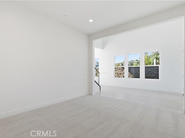 101 Red Oak, Lake Forest (el Toro) CA 92630