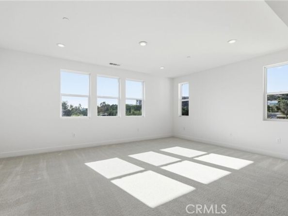 101 Red Oak, Lake Forest (el Toro) CA 92630