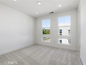 101 Red Oak, Lake Forest (el Toro) CA 92630