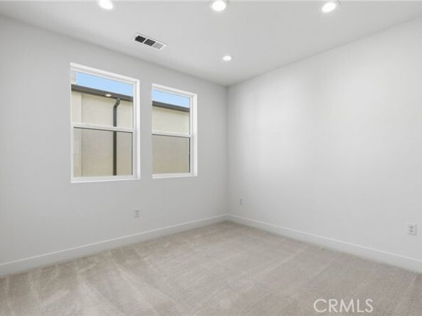 101 Red Oak, Lake Forest (el Toro) CA 92630