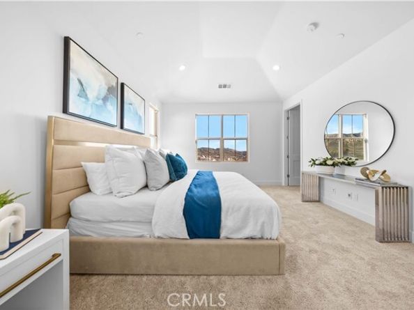 230 collino, Irvine CA 92602