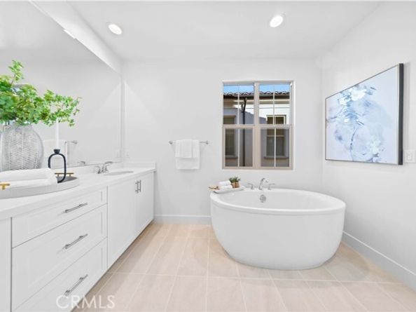 230 collino, Irvine CA 92602