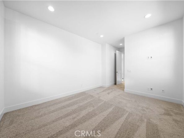 230 collino, Irvine CA 92602
