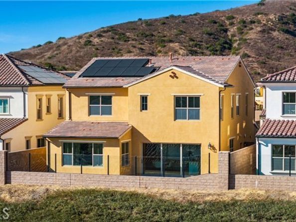 230 collino, Irvine CA 92602