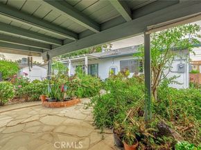 8523 Lindley Avenue, Northridge (los Angeles) CA 91325