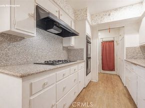 8523 Lindley Avenue, Northridge (los Angeles) CA 91325