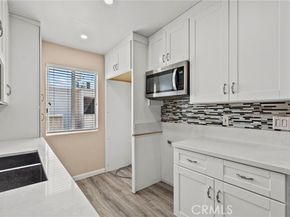 9950 Jordan 10, Chatsworth (los Angeles) CA 91311