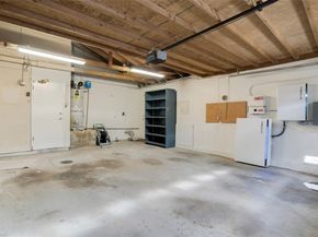 6726 Nagle Avenue, Los Angeles CA 91401
