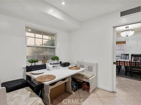 9253 Hayvenhurst Avenue, North Hills (los Angeles) CA 91343