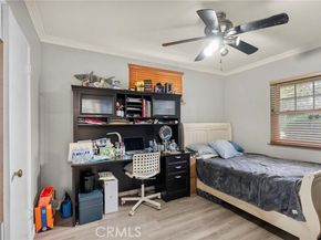 9253 Hayvenhurst Avenue, North Hills (los Angeles) CA 91343