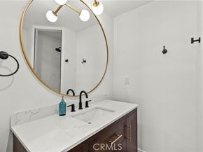 5400 Newcastle 12, Encino (los Angeles) CA 91316