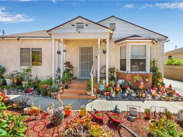 11216 Erwin Street, North Hollywood (los Angeles) CA 91606