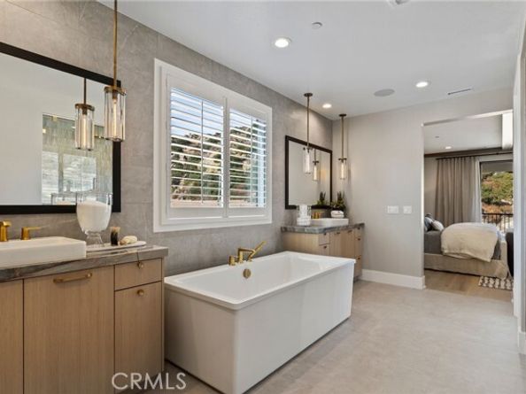 9522 N Andora Avenue, Chatsworth (los Angeles) CA 91311