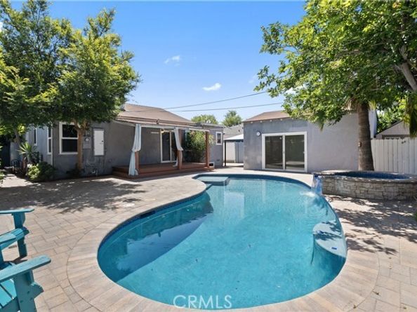 6443 Bakman, North Hollywood (los Angeles) CA 91606