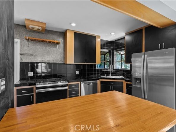 6443 Bakman, North Hollywood (los Angeles) CA 91606