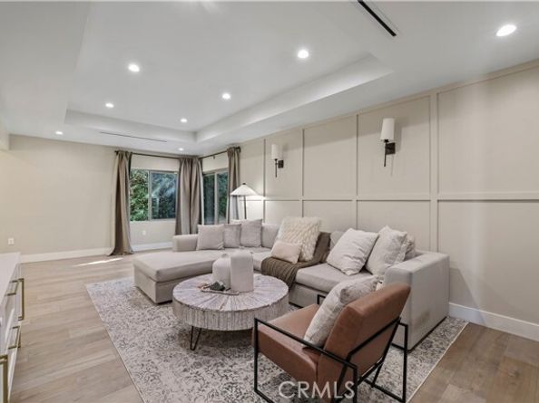 14940 Hartland, Van Nuys (los Angeles) CA 91405