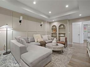 14940 Hartland, Van Nuys (los Angeles) CA 91405