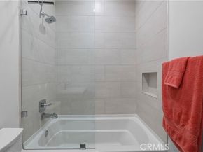 14940 Hartland, Van Nuys (los Angeles) CA 91405