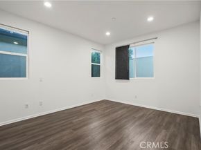 7619 N Patriot Way, Van Nuys (los Angeles) CA 91405