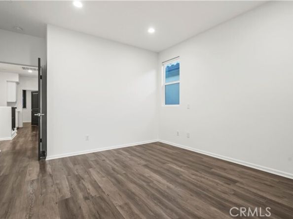 7619 N Patriot Way, Van Nuys (los Angeles) CA 91405