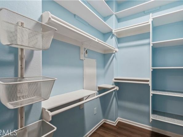 7619 N Patriot Way, Van Nuys (los Angeles) CA 91405