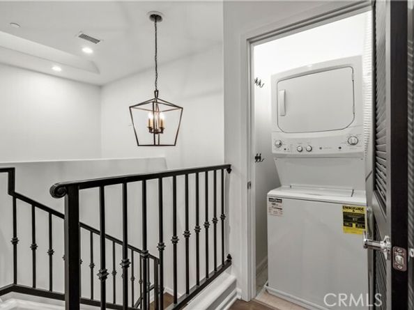 7619 N Patriot Way, Van Nuys (los Angeles) CA 91405