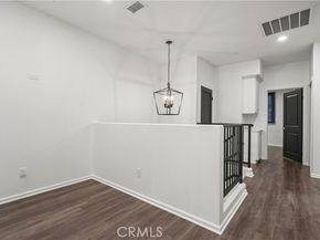 7619 N Patriot Way, Van Nuys (los Angeles) CA 91405