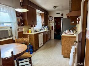 8537 Langdon Avenue, North Hills (los Angeles) CA 91343