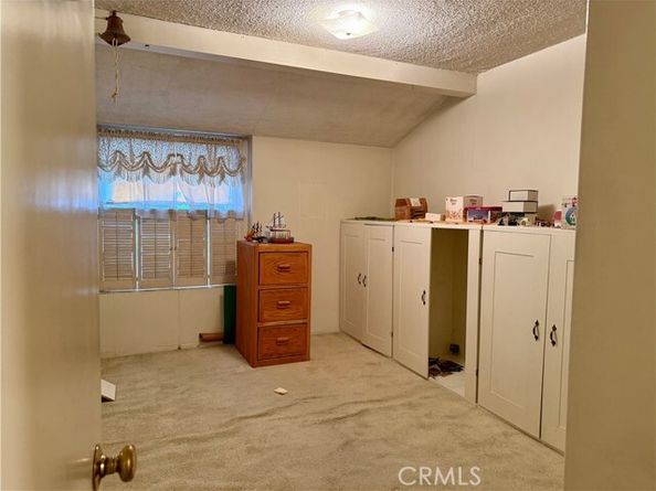 8537 Langdon Avenue, North Hills (los Angeles) CA 91343