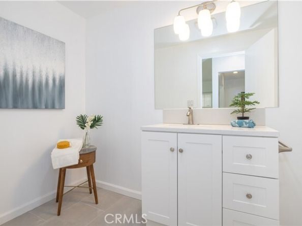 12715 Hart St, North Hollywood (los Angeles) CA 91605