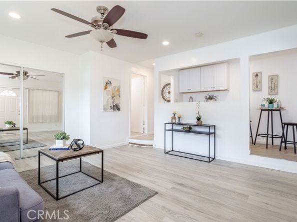 12715 Hart St, North Hollywood (los Angeles) CA 91605