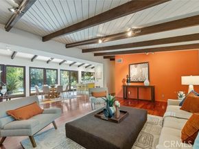 17610 Chase Street, Northridge (los Angeles) CA 91325