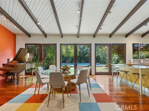 17610 Chase Street, Northridge (los Angeles) CA 91325