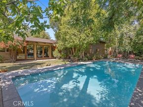 17610 Chase Street, Northridge (los Angeles) CA 91325