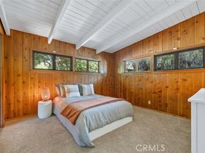 17610 Chase Street, Northridge (los Angeles) CA 91325