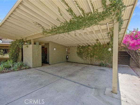 17610 Chase Street, Northridge (los Angeles) CA 91325