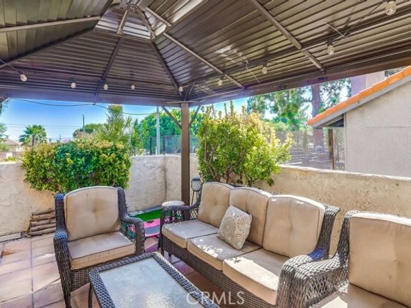 15915 Foothill Boulevard, Sylmar (los Angeles) CA 91342
