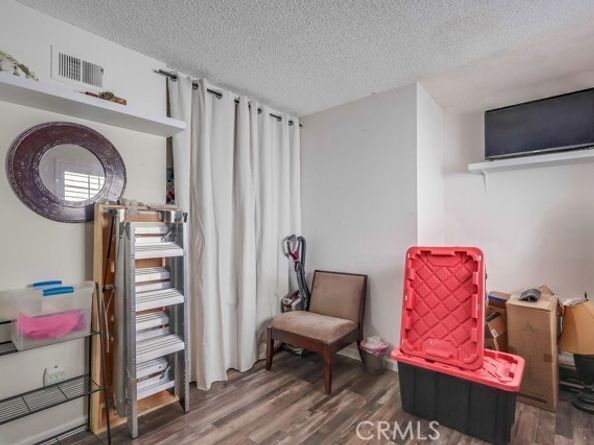 15915 Foothill Boulevard, Sylmar (los Angeles) CA 91342