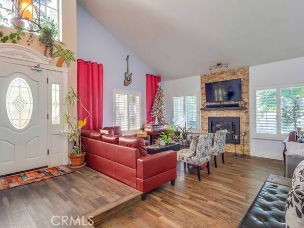 15915 Foothill Boulevard, Sylmar (los Angeles) CA 91342