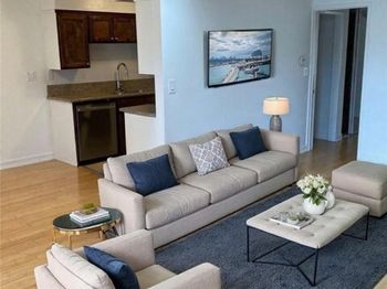 4660 Coldwater Canyon #10 Avenue