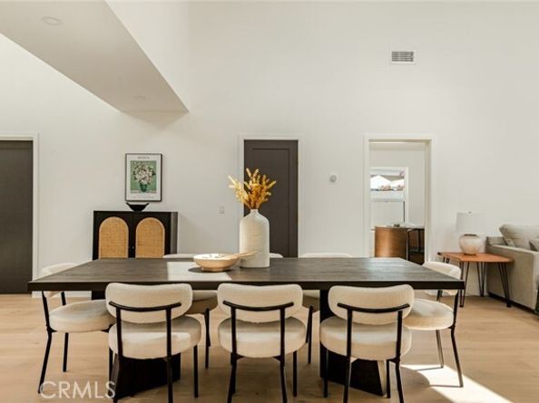10350 Mccormick Street, North Hollywood (los Angeles) CA 91601