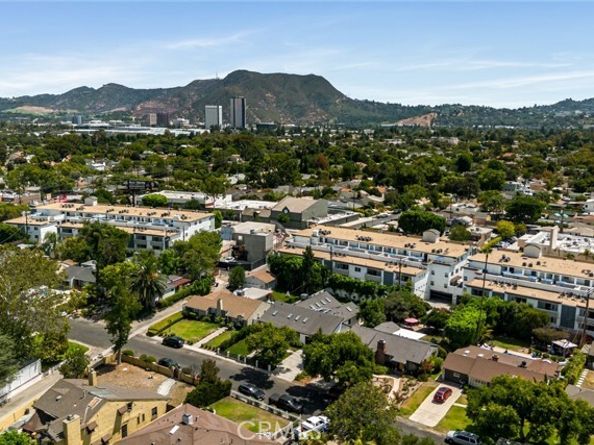 10350 Mccormick Street, North Hollywood (los Angeles) CA 91601