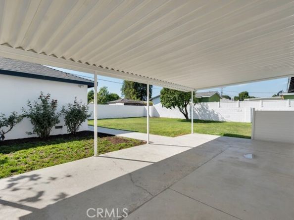 8547 Tampa Avenue, Northridge (los Angeles) CA 91324