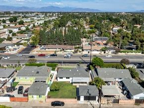 8547 Tampa Avenue, Northridge (los Angeles) CA 91324