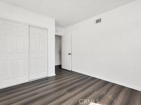 8547 Tampa Avenue, Northridge (los Angeles) CA 91324