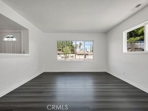 8547 Tampa Avenue, Northridge (los Angeles) CA 91324