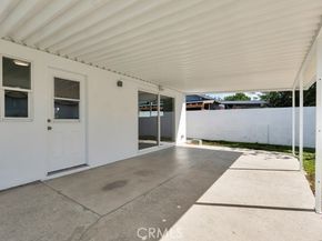 8547 Tampa Avenue, Northridge (los Angeles) CA 91324