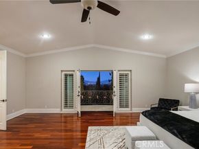 19554 Wells Drive, Tarzana (los Angeles) CA 91356